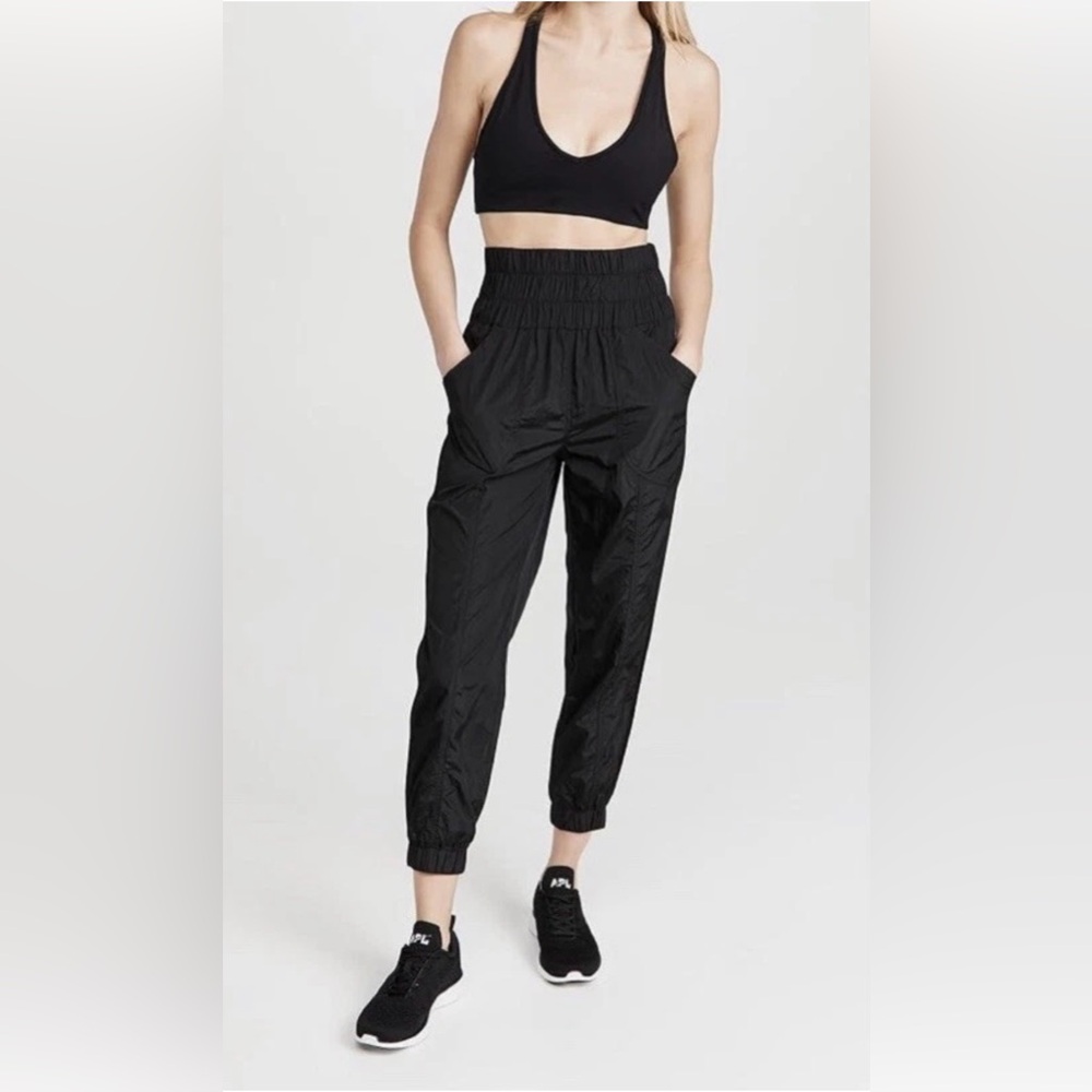 Free People Movement Black The Way Home Jogger Pull On, size M, NWT.